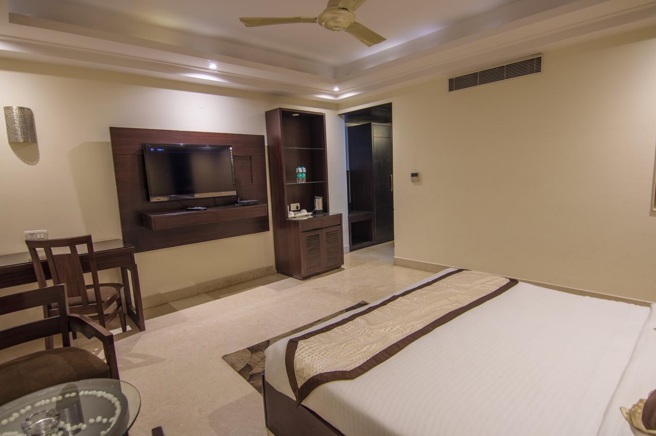 Grand Imperial Hotel Ню Делхи Екстериор снимка