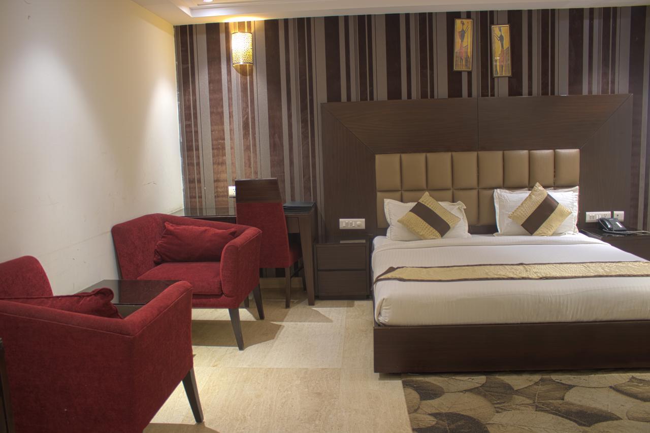 Grand Imperial Hotel Ню Делхи Екстериор снимка